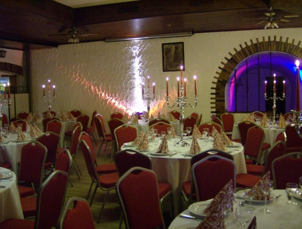 Gutshof Ziegelhuette Hotel Edenkoben Luaran gambar