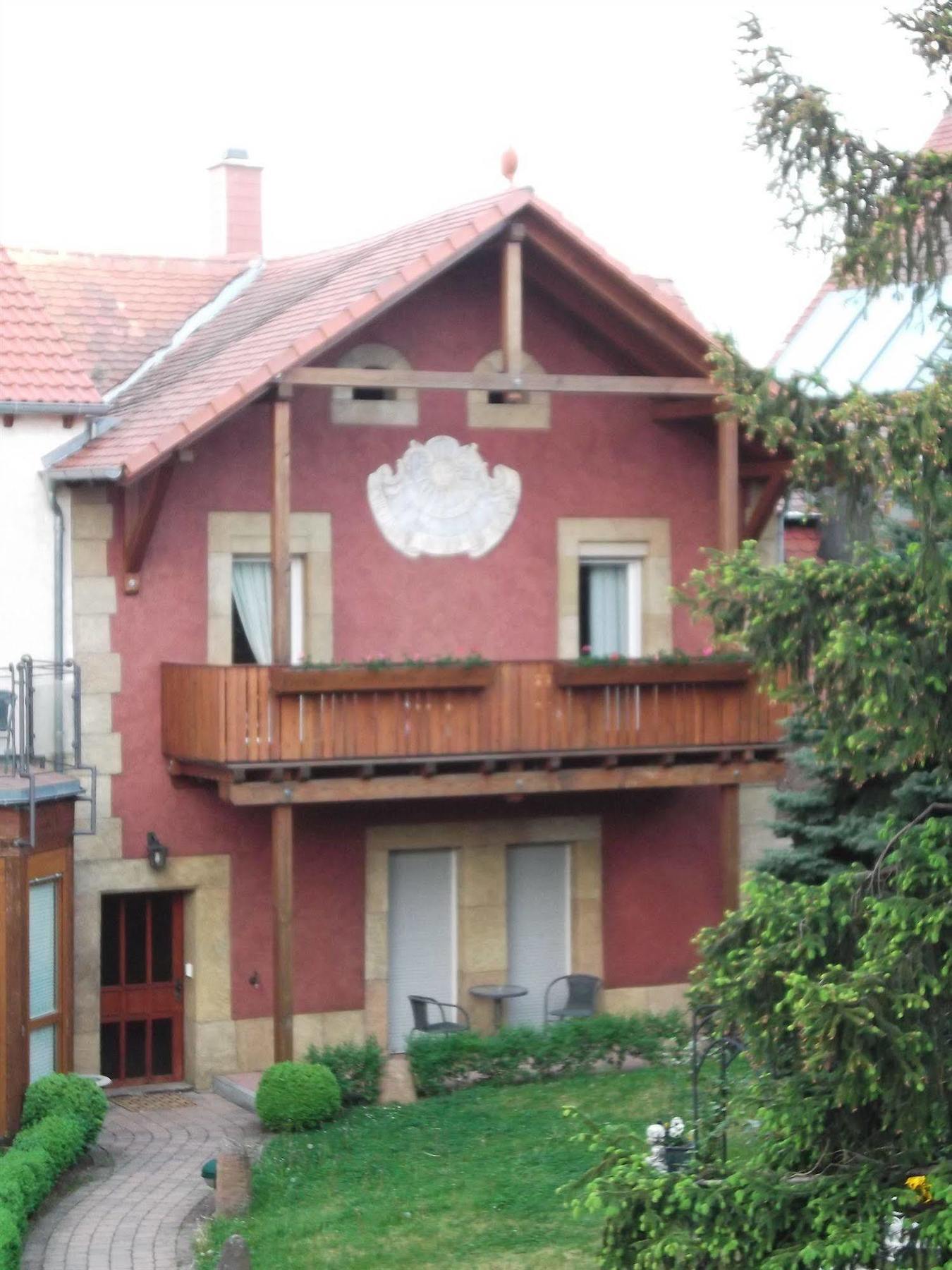 Gutshof Ziegelhuette Hotel Edenkoben Luaran gambar
